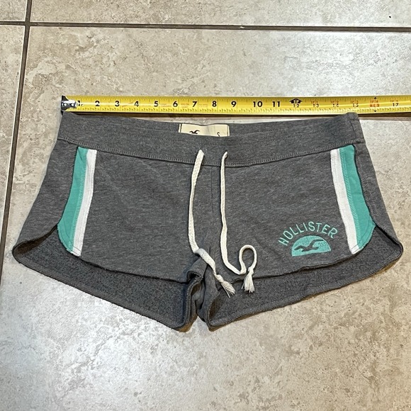 Hollister Pants - Hollister Y2K, Booty Shorts, Low Rise Mini Shorts, Gray Drawstring,Size S 2000s